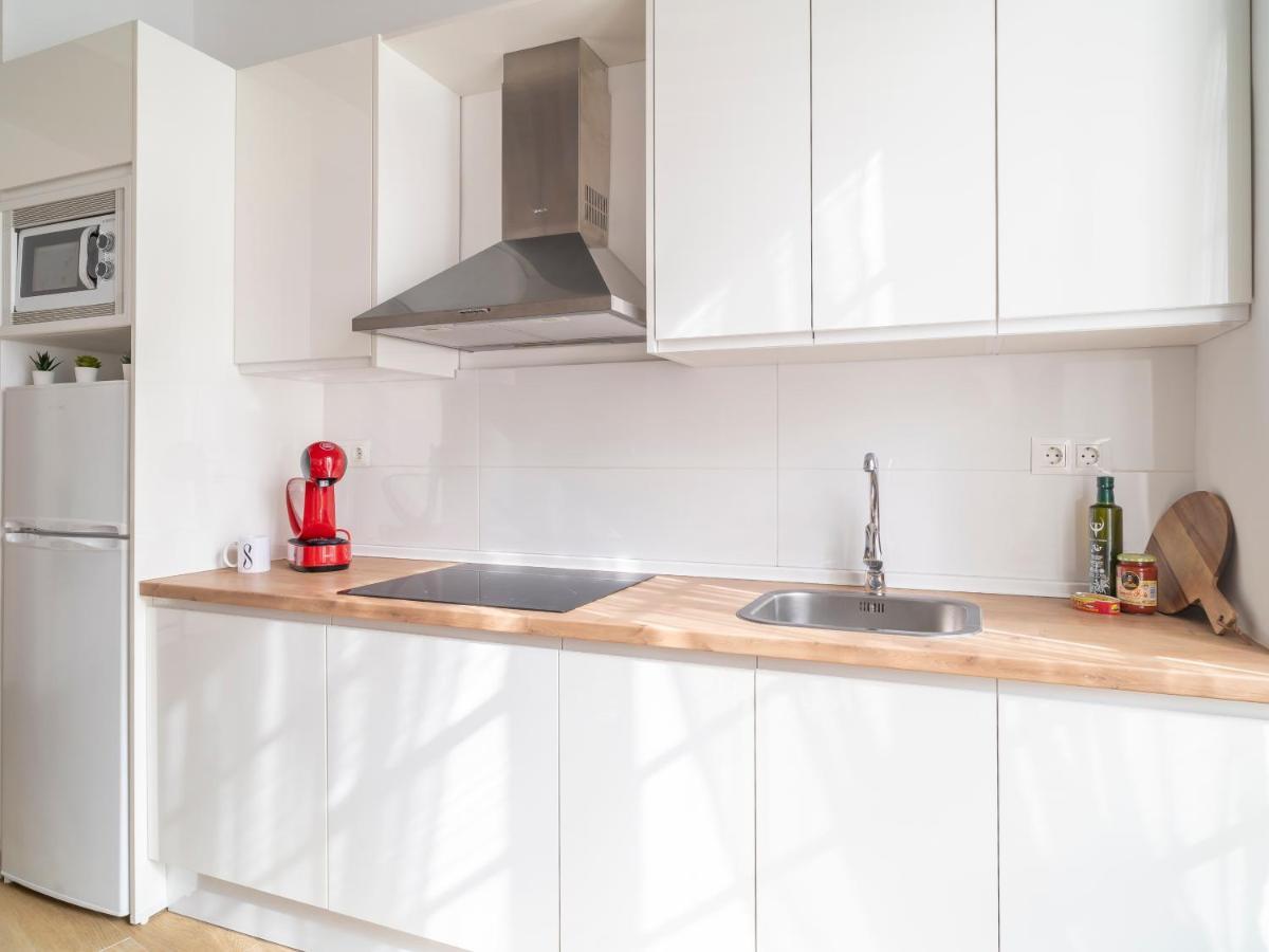 Sanders Lavender - Delightful Two-Bedroom Apartment Downtown Malaga Exterior photo