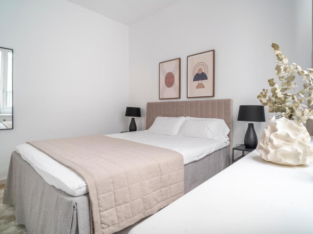 Sanders Lavender - Delightful Two-Bedroom Apartment Downtown Malaga Exterior photo